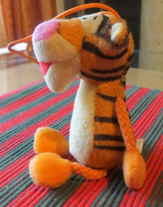 Passeio e Divertimento . Peluches p/ pendurar carrinho bebé, c/ 14 cm