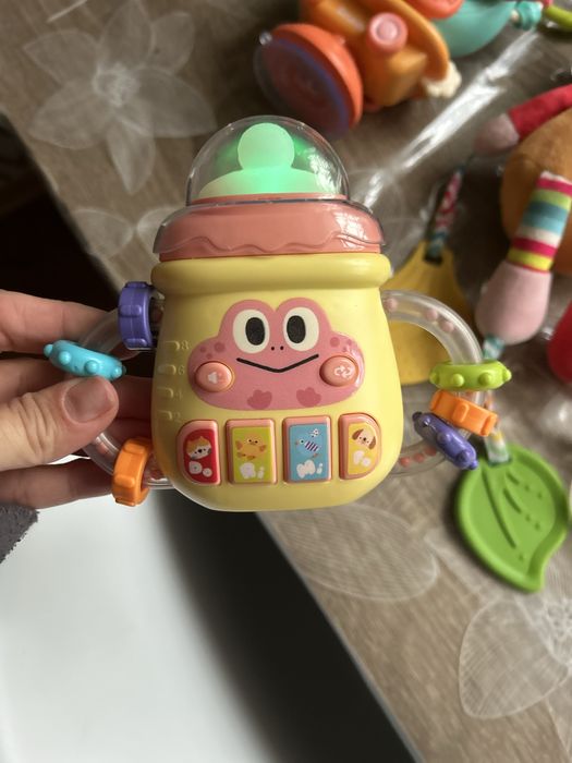 Продам іграшки одним лотом