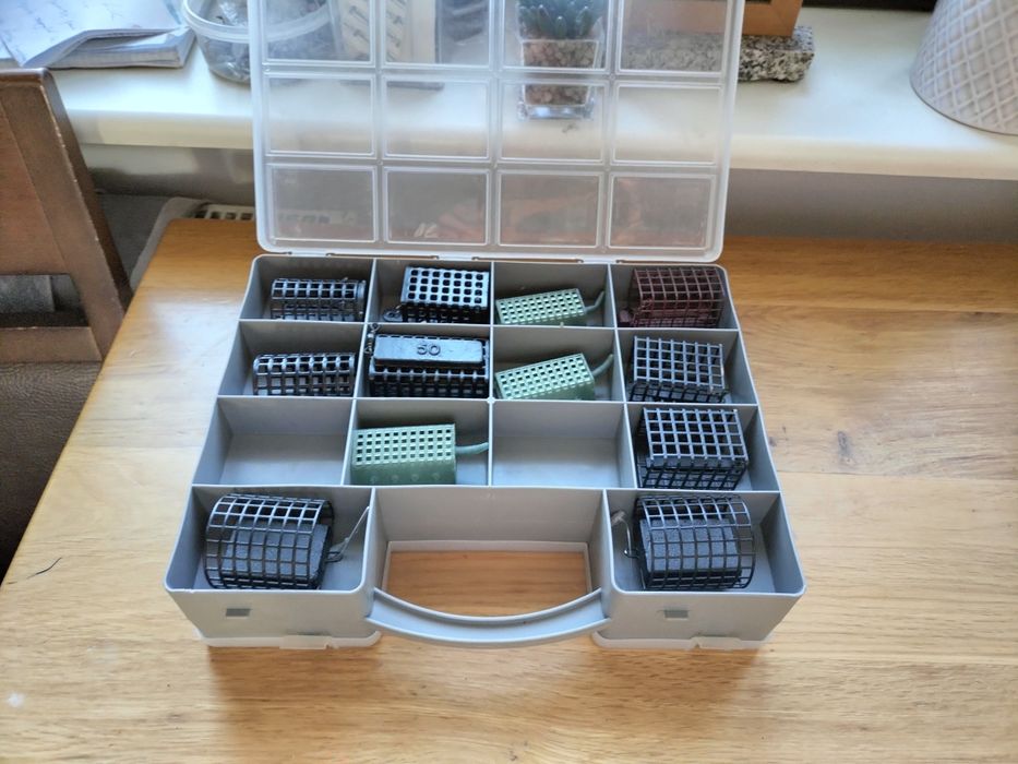 Koszyki zanętowe  nie matrix Preston guru