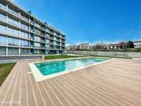 Apartamento T1 c/ Varandas, Mobilado & Piscina no Prestigiado Condomín