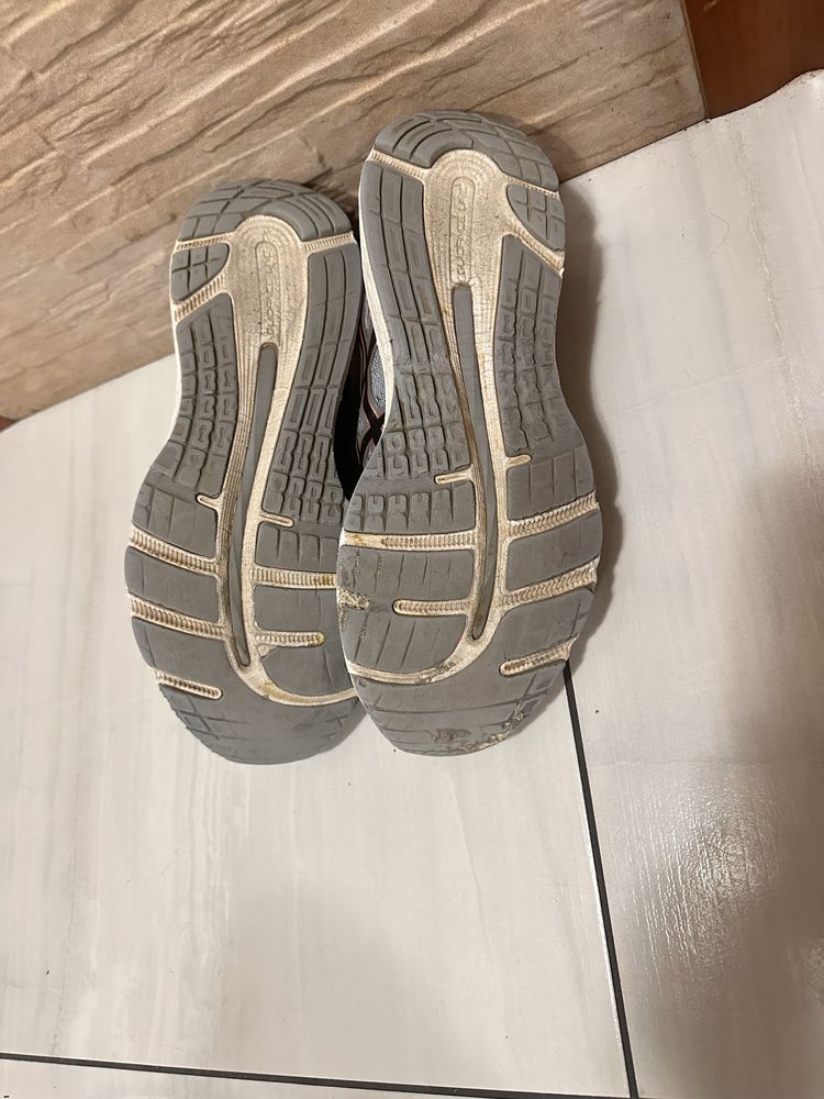 Кросівки чоловічі Asics gel 44