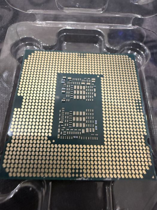 Процесор i5 10400