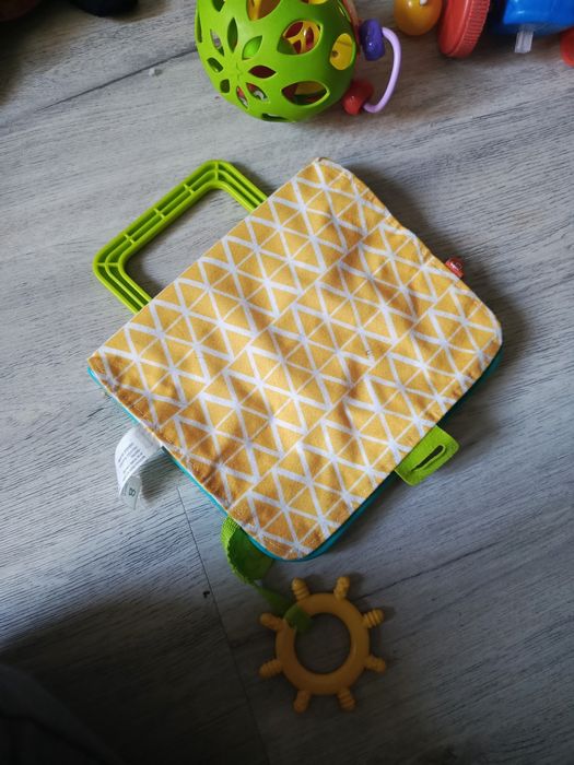 Zestaw zabawek niemowlęcych dla maluszka interaktywne sensoryczne