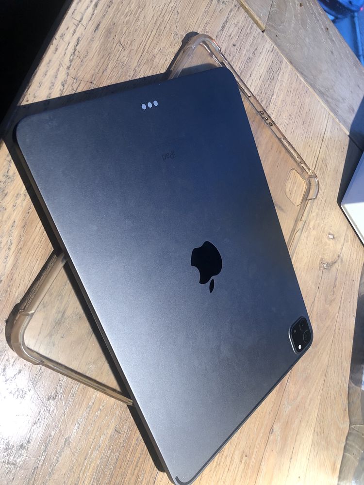 IPad 11 pro 2020(ідеальний)