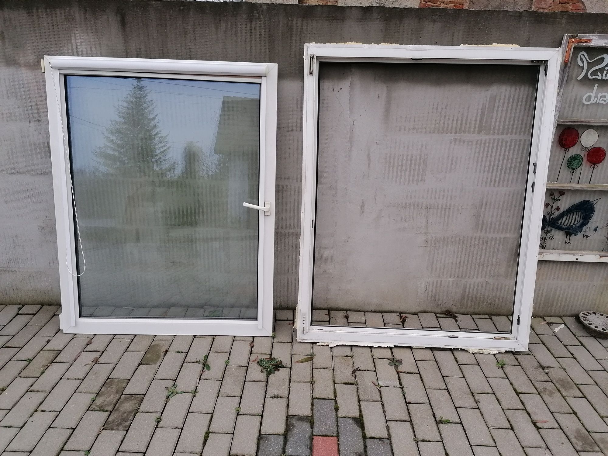 Okna plastikowe z futryną