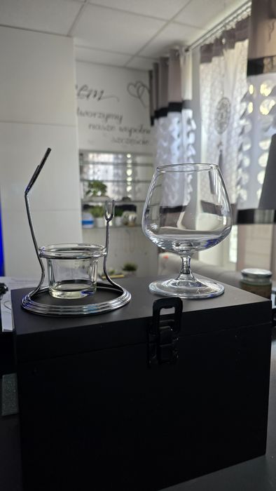 Zestaw Prezentowy do koniaków i brandy w  Eleganckim pudełku