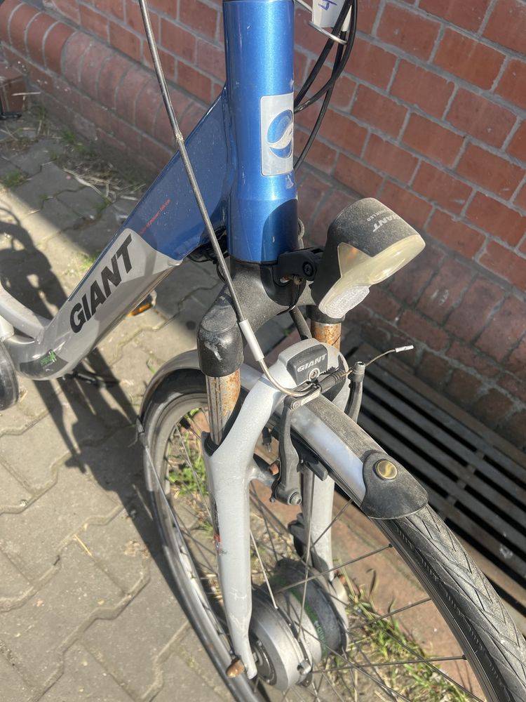 Rower elektryczny GIANT TWIST hybrid NEXUS 8/ do ogarniecia