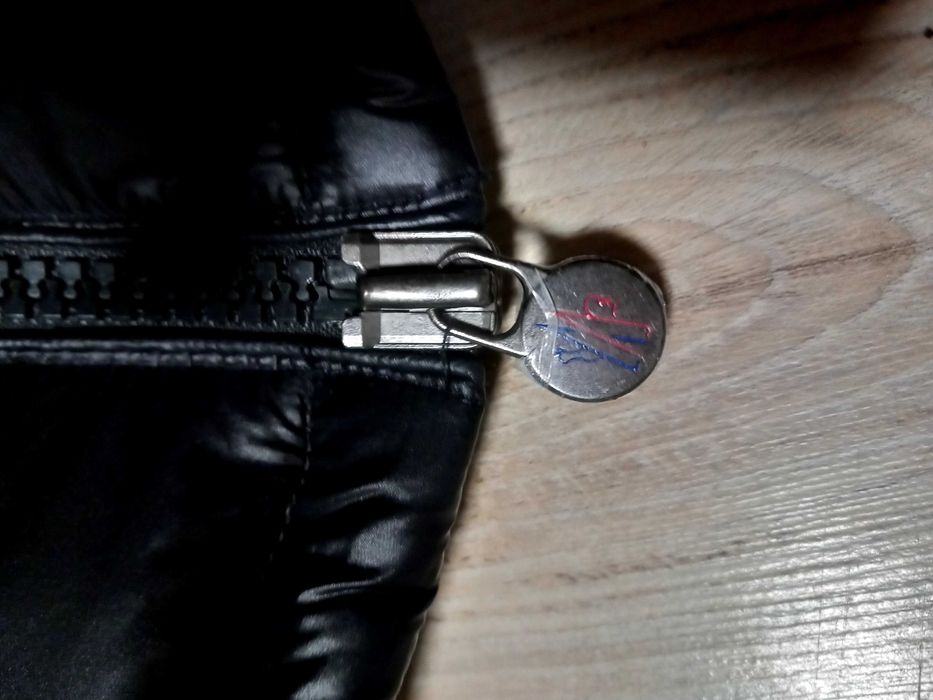 Kurtka zimowa damska Moncler