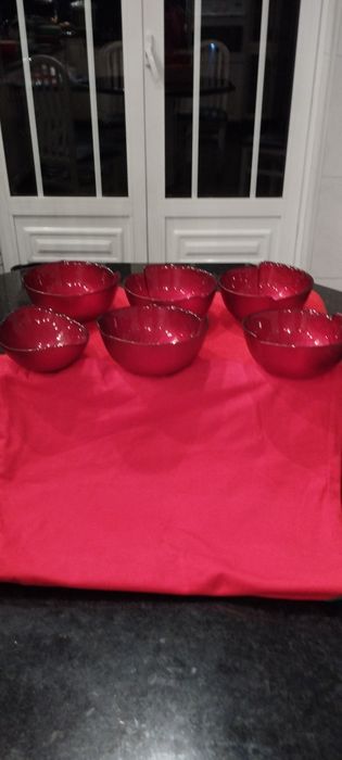 Taças 6 com  várias utilidades.