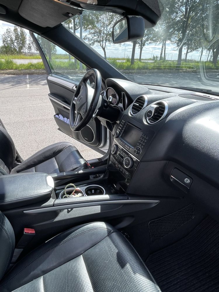 Mercedes ML 63 AMG  6.3L 510 Cv