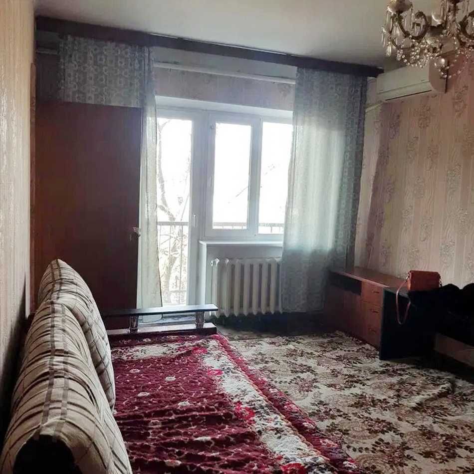 vys-03. 3-х комн квартира в районе Соборной площади. Кирпичный дом.
