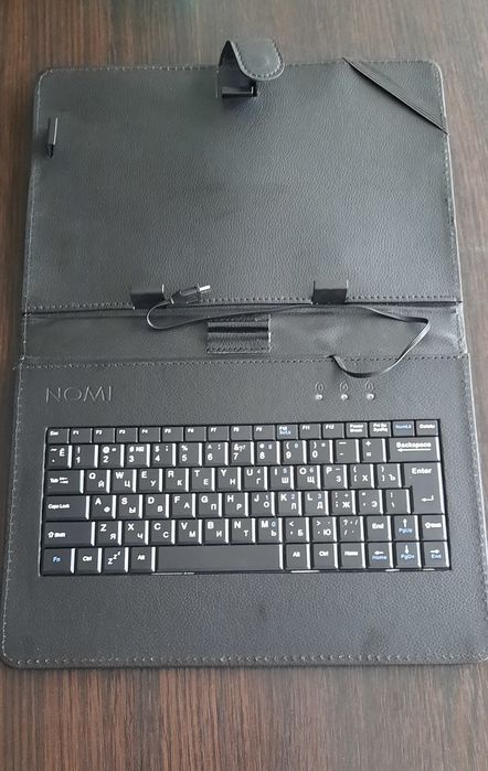 Клавіатура підставка для планшета Nomi