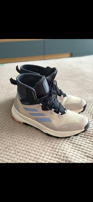 Хайтопи, черевики Adidas terrex