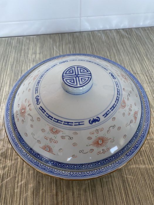 Loiça de porcelnan terrina