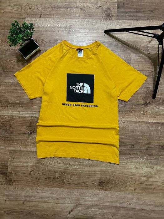 Футболка The North Face