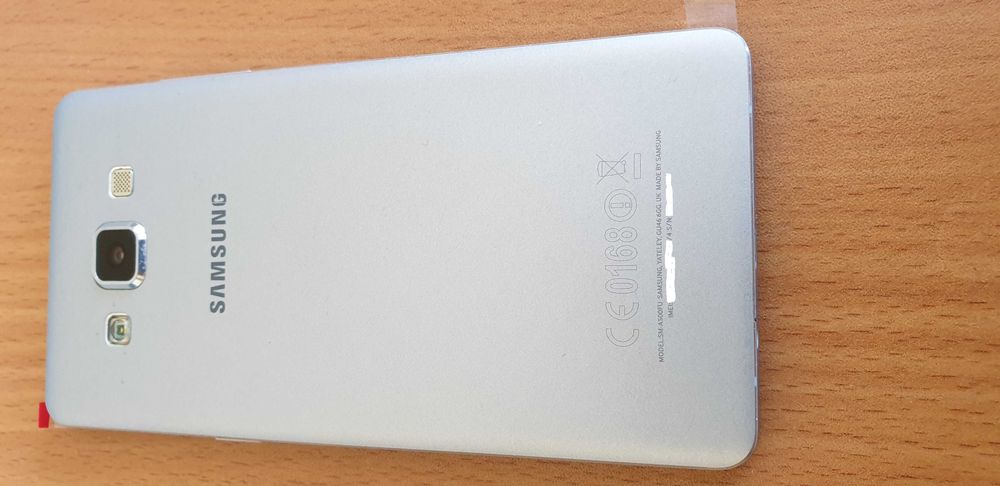 Samsung Galaxy A5 (SM-A500FU)