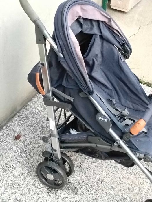 Carrinho de bebe Chicco como novo em inox