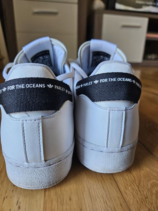 Adidas superstar parley 44 2/3