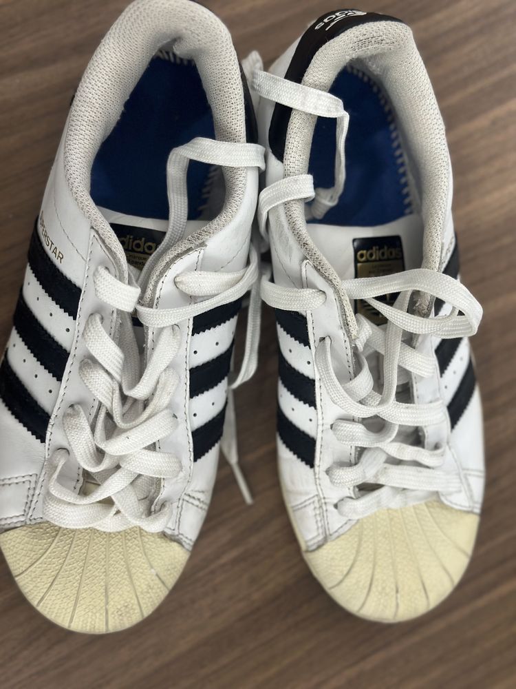 Ténis adidas superstar