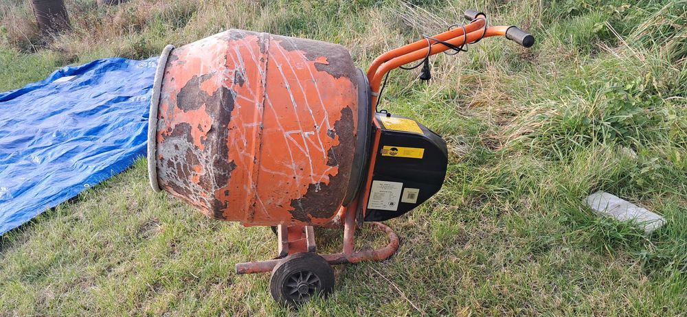 Mała betoniarka zasilanie 230v