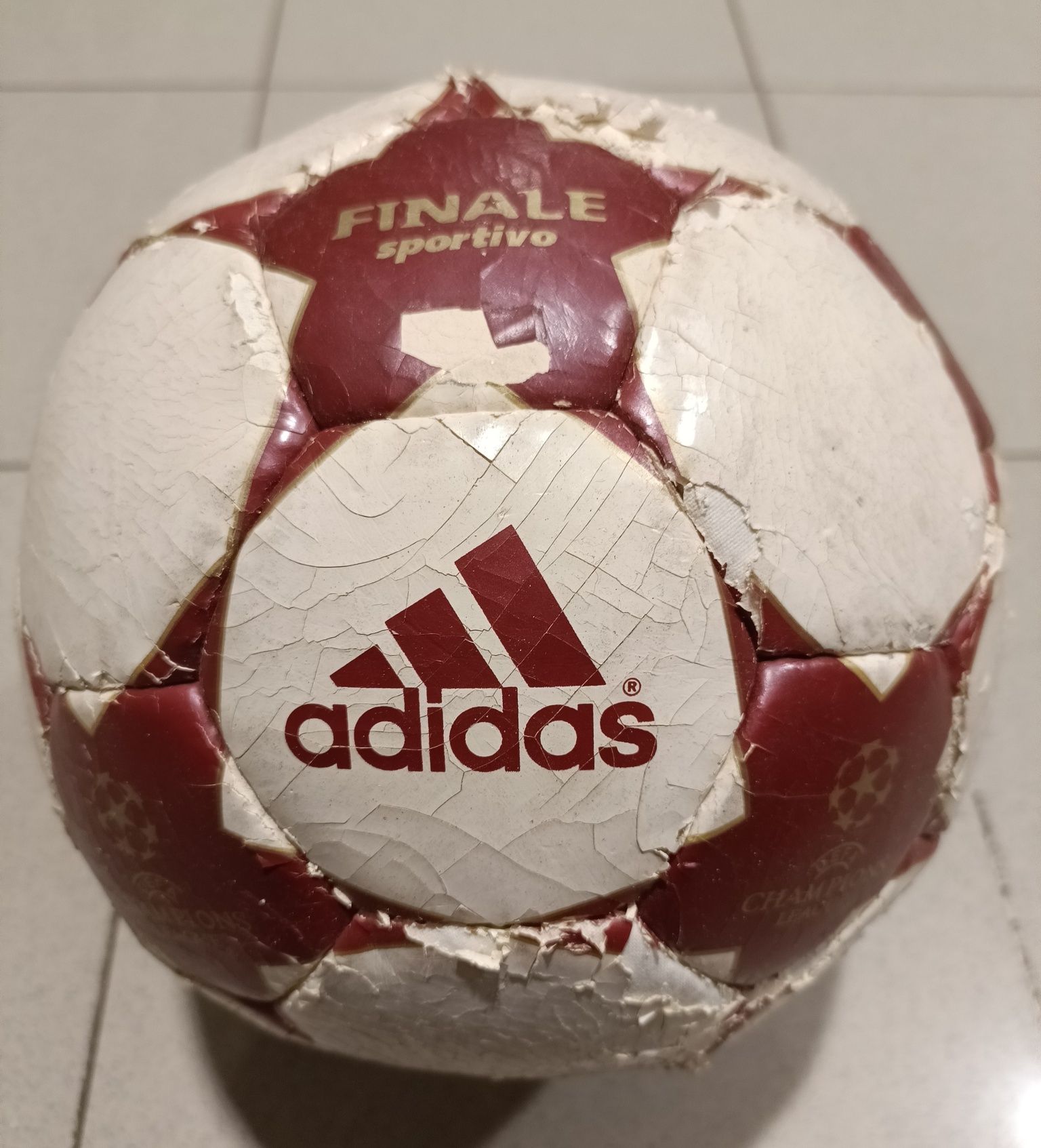 Bola Adidas Champions league 2004/2005