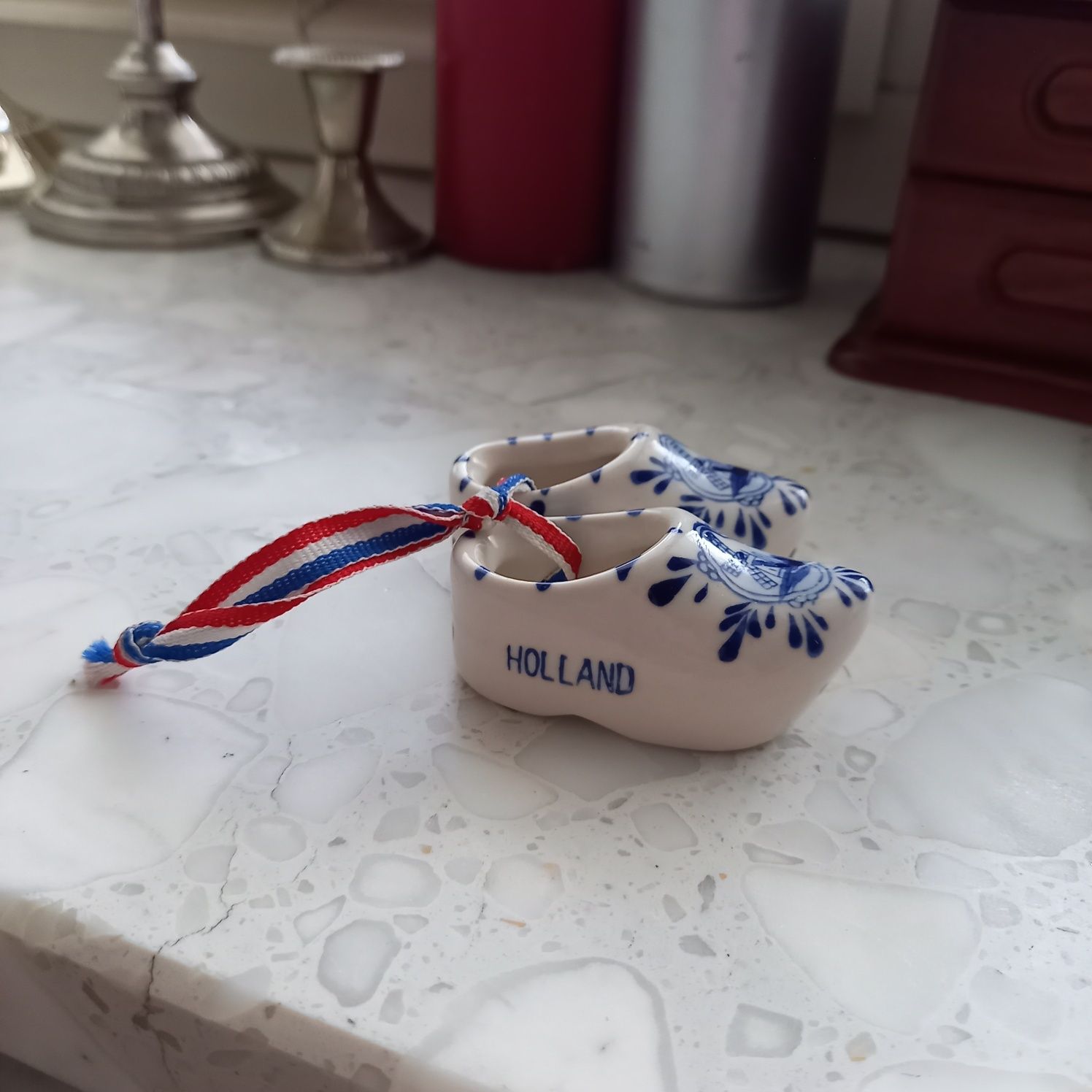 Buciki porcelanowe chodaki holenderskie malowane sygnowane figurka