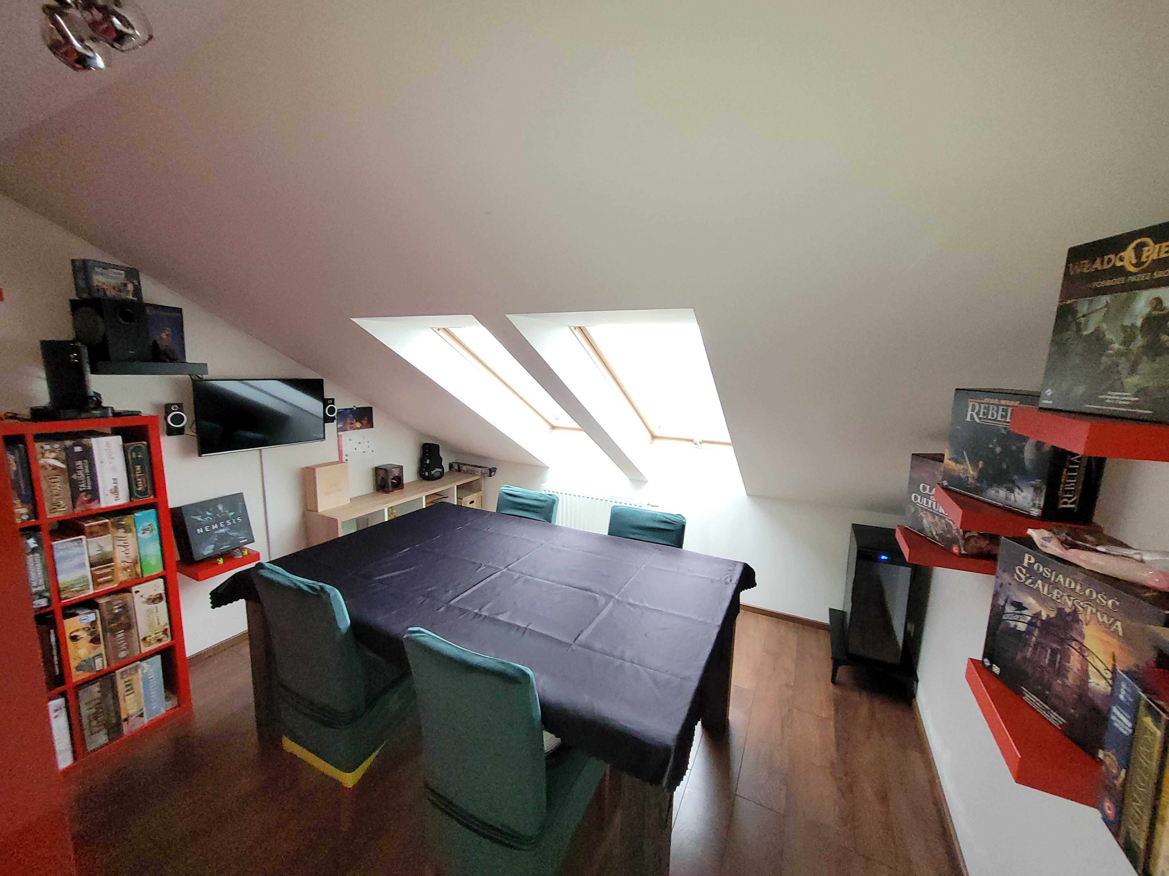 Dom szeregowy 176 m² w sercu Knurowa, oszczędny z fotowoltaiką 9 kW