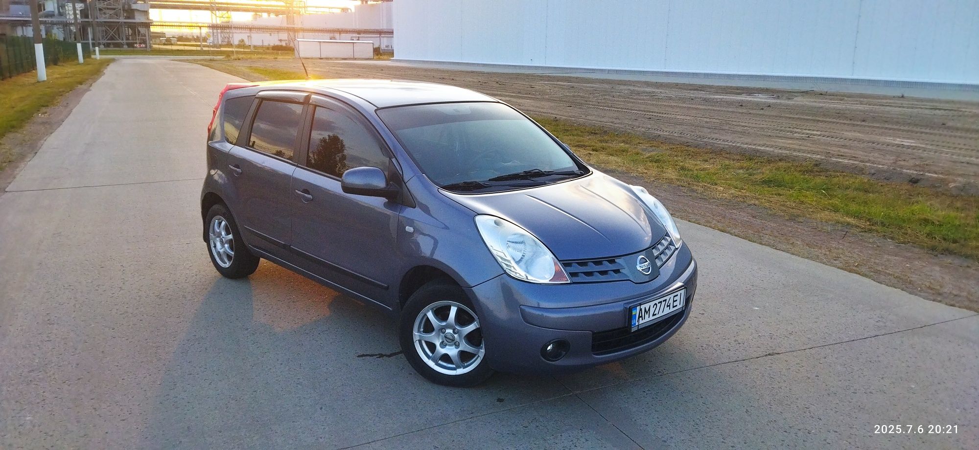 Продам автомобіль Нисан Ноте 2007р.в