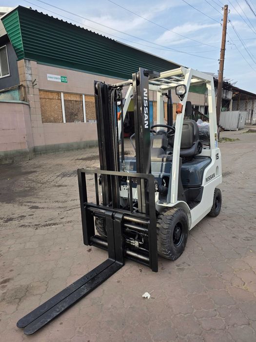 Навантажувач вилковий NISSAN P1F1A15D