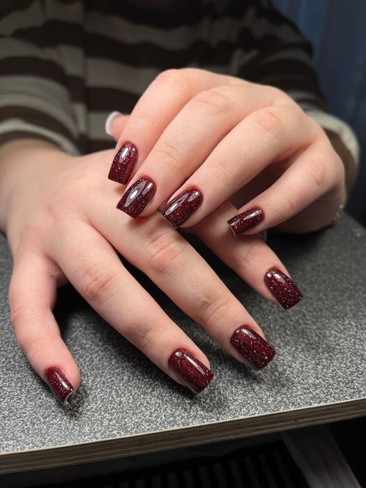 Манікюр чернігів від 450 грн