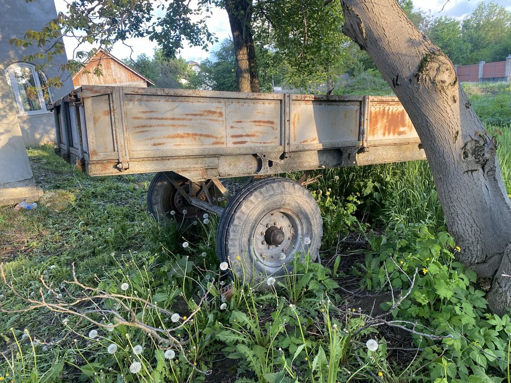 Прицеп тракторний