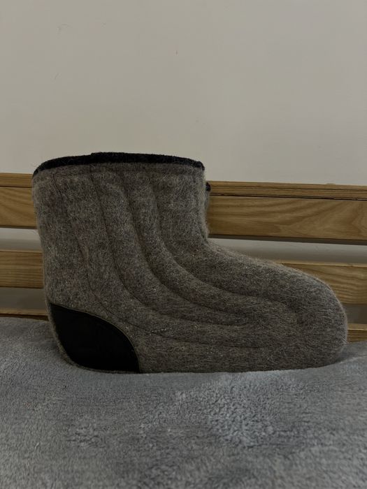 Теплі бурки з овчини