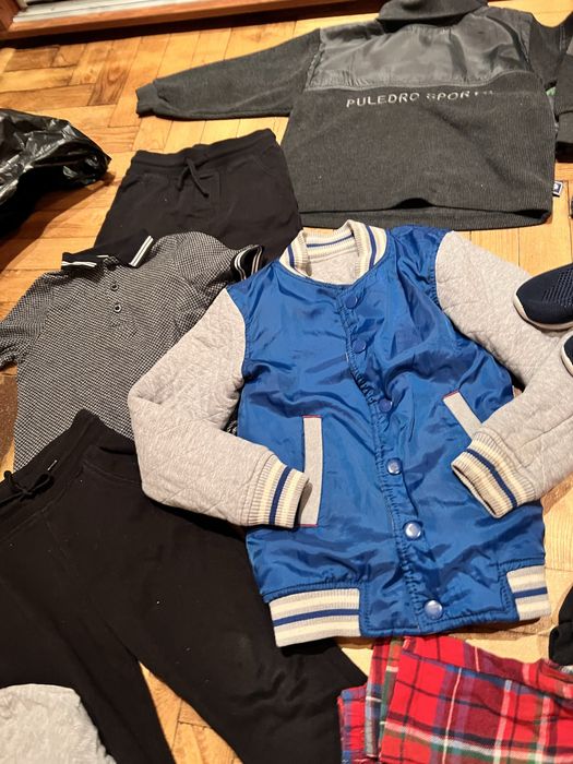 Одяг, взуття, іграшки