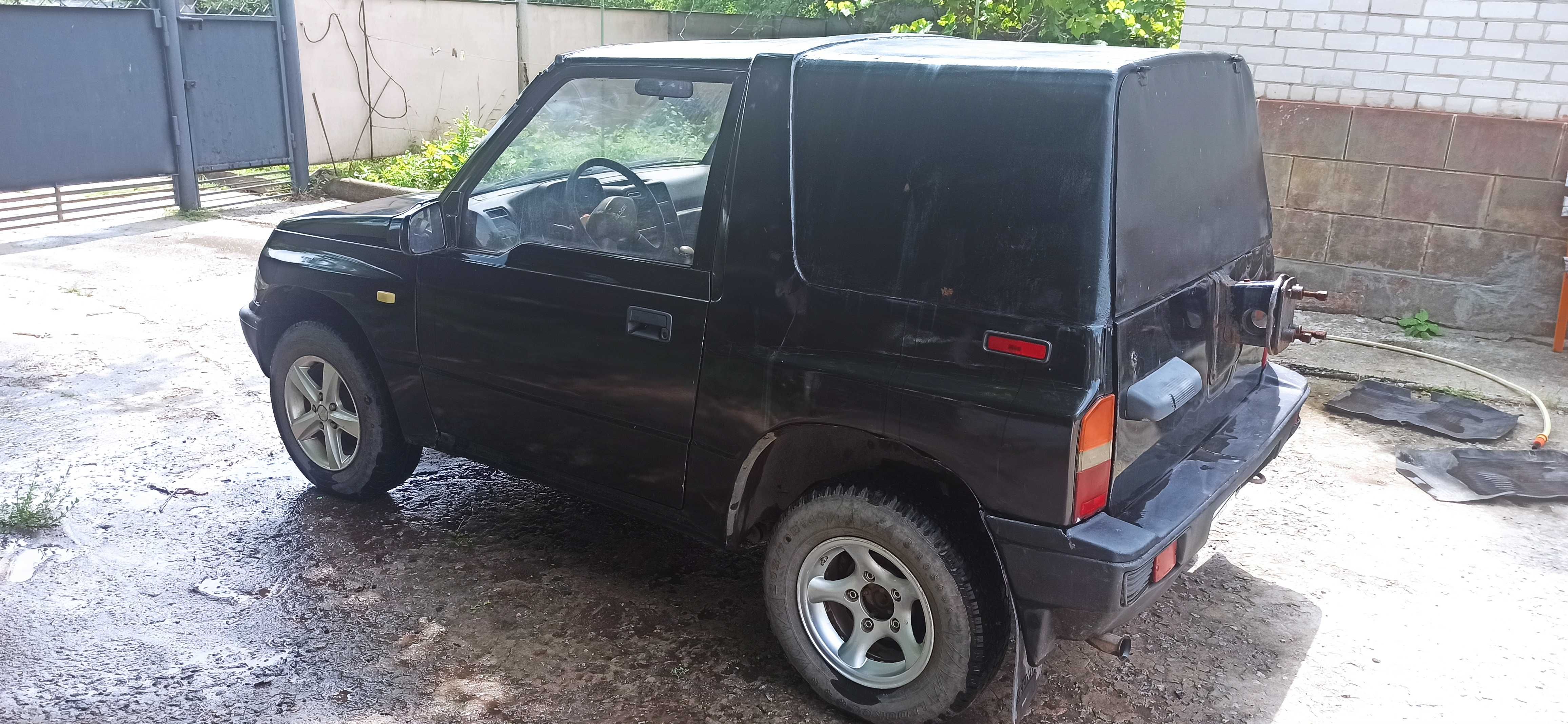 Продам автомобиль Suzuki Geo Tracker