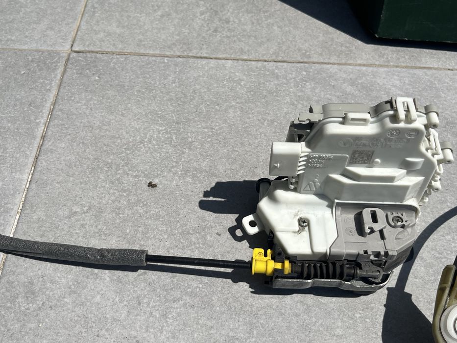 Стеклоподъемник Ауди а4 б9