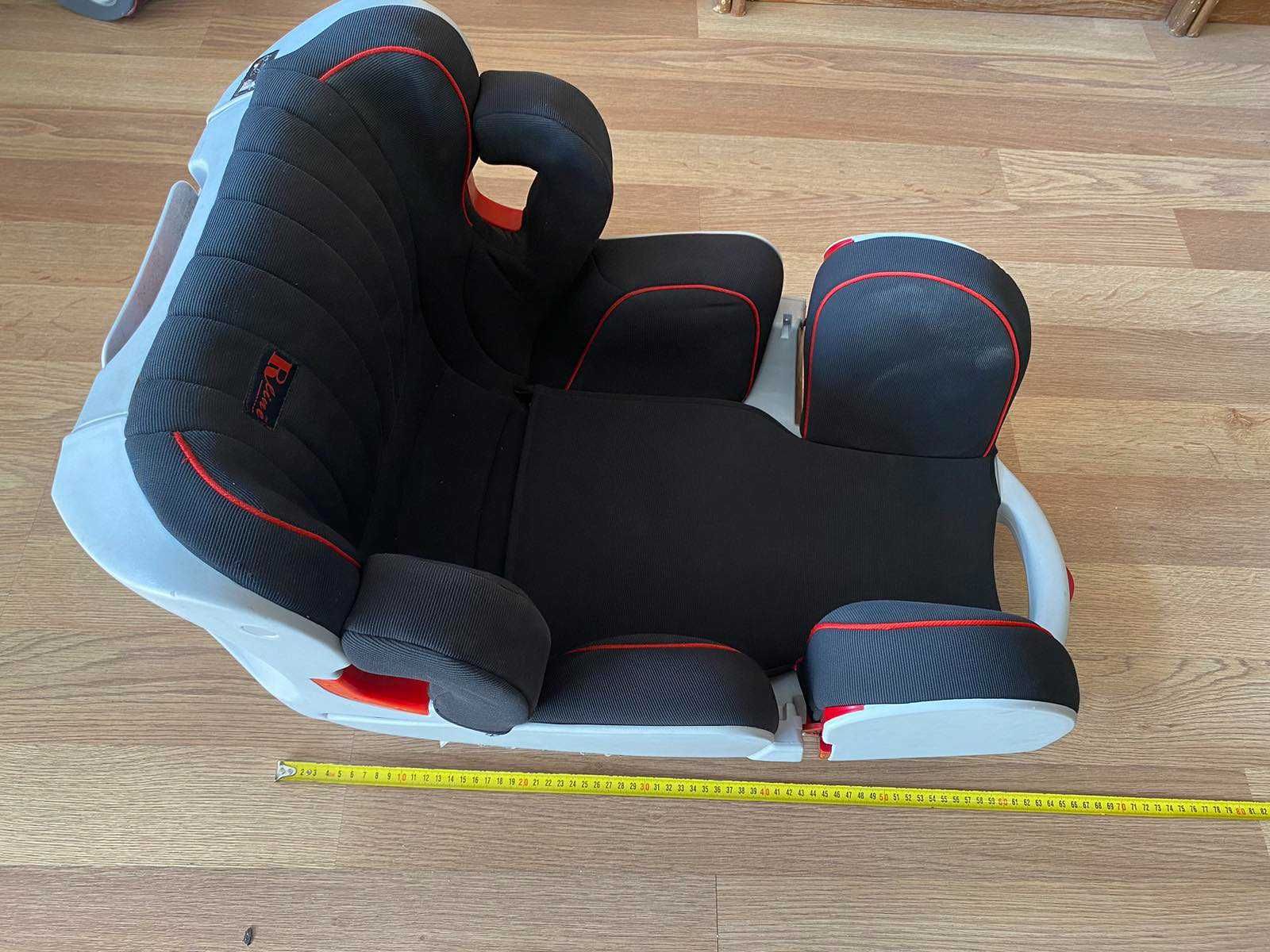 Дитяче автомобільне крісло 15-36 кг