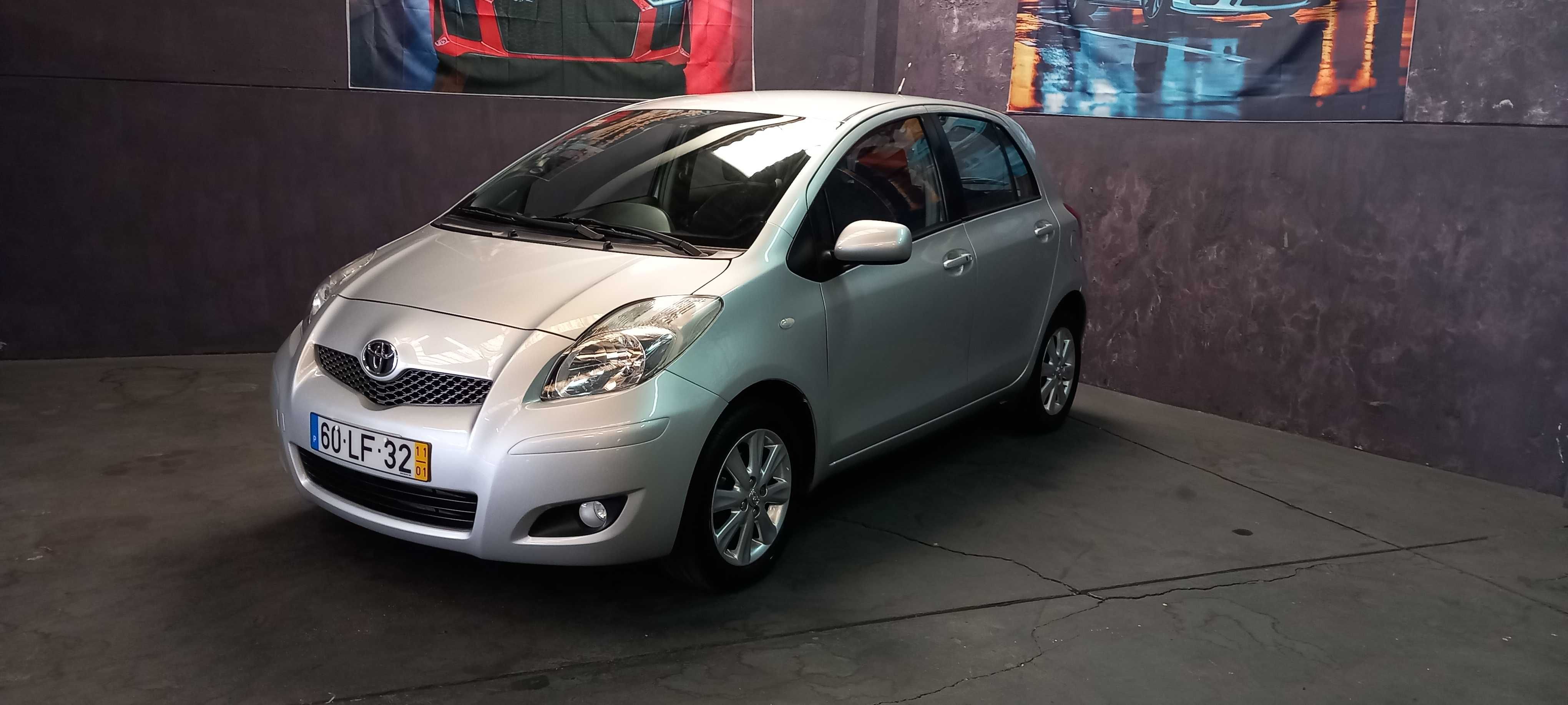 Toyota Yaris Automático + 80.000 Km + 1.3 VVTI + Nacional