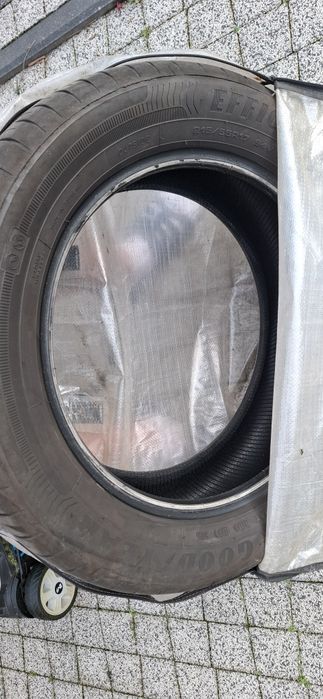 Opony goodyear 215/55R17