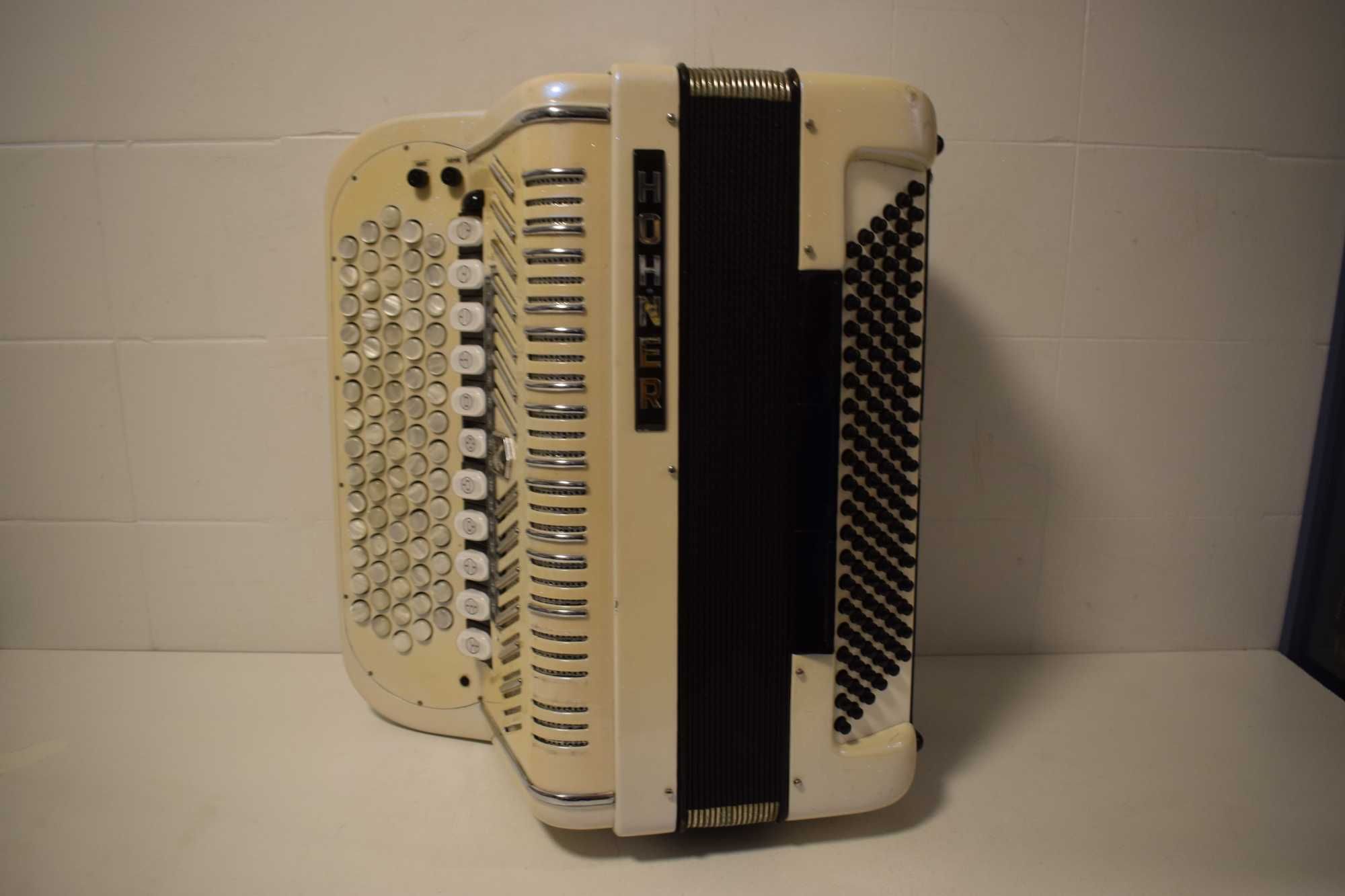 Acordeao Hohner Rveira IV S 4 Voz Com Mistema Midi, N . 342