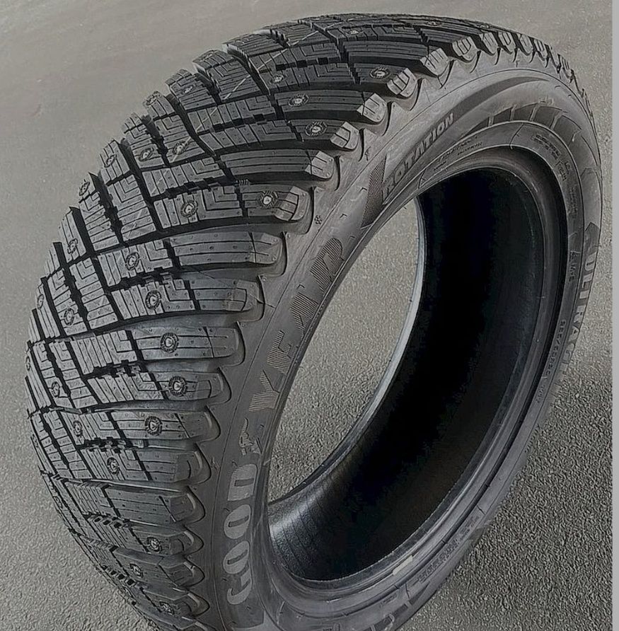 Зимові шини резина Goodyear UltraGrip Ice Arctic 185/65 R15 88T (шип)