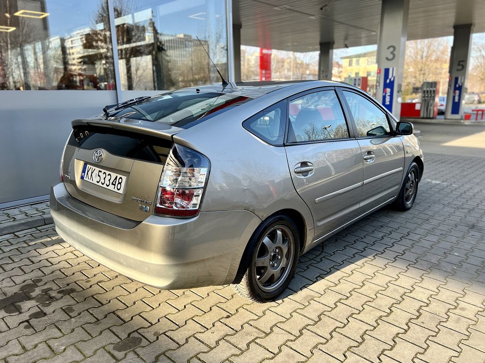 TOYOTA PRIUS II – Hybrydowe auto Kraków|wynajem auta tanio|zastępcze