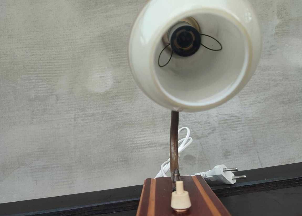 Lampka,na biurko,vintage z lat 50-70