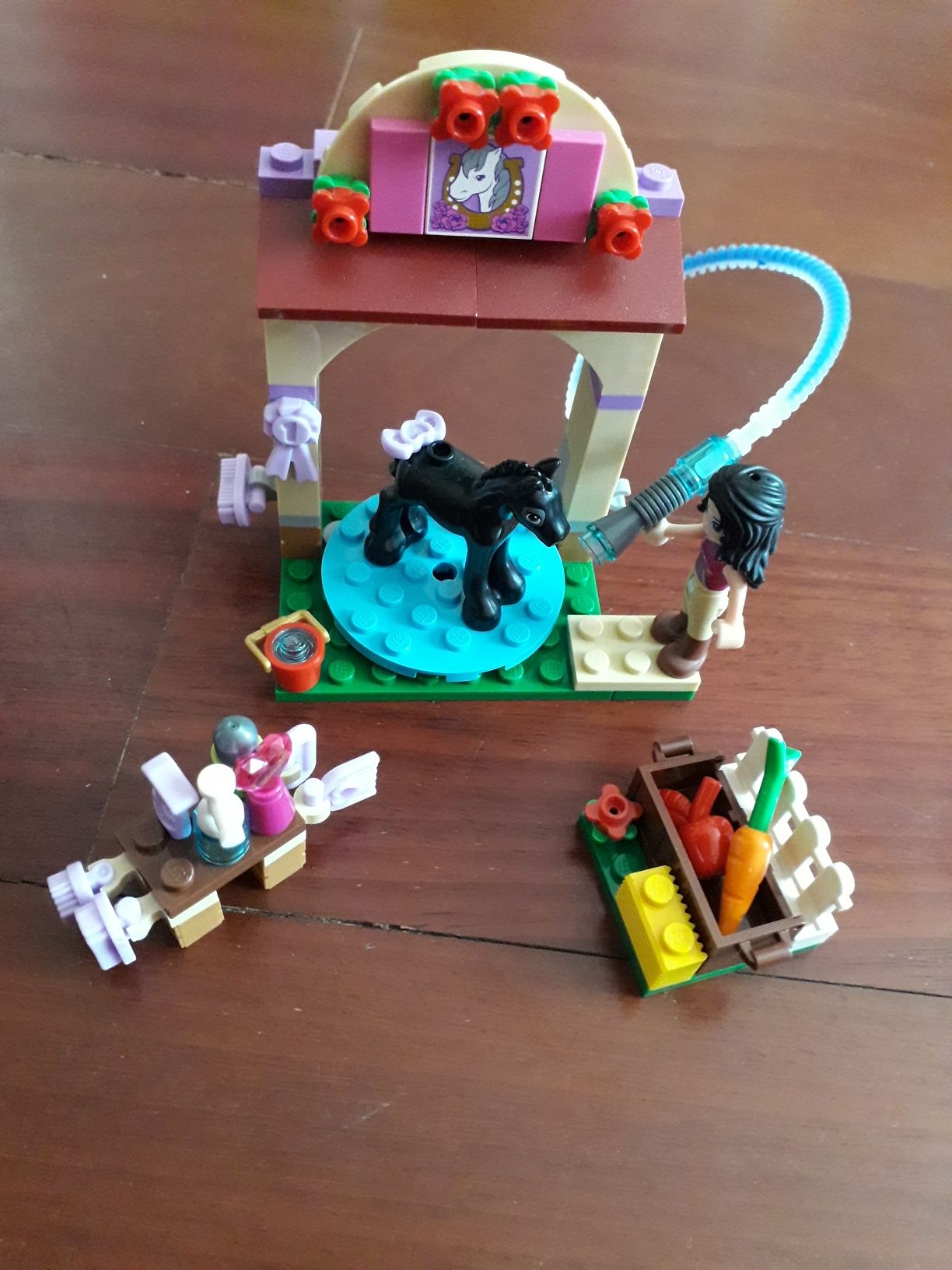 Lego Friends Emma's Foal Washing Station (41123) - Como novo