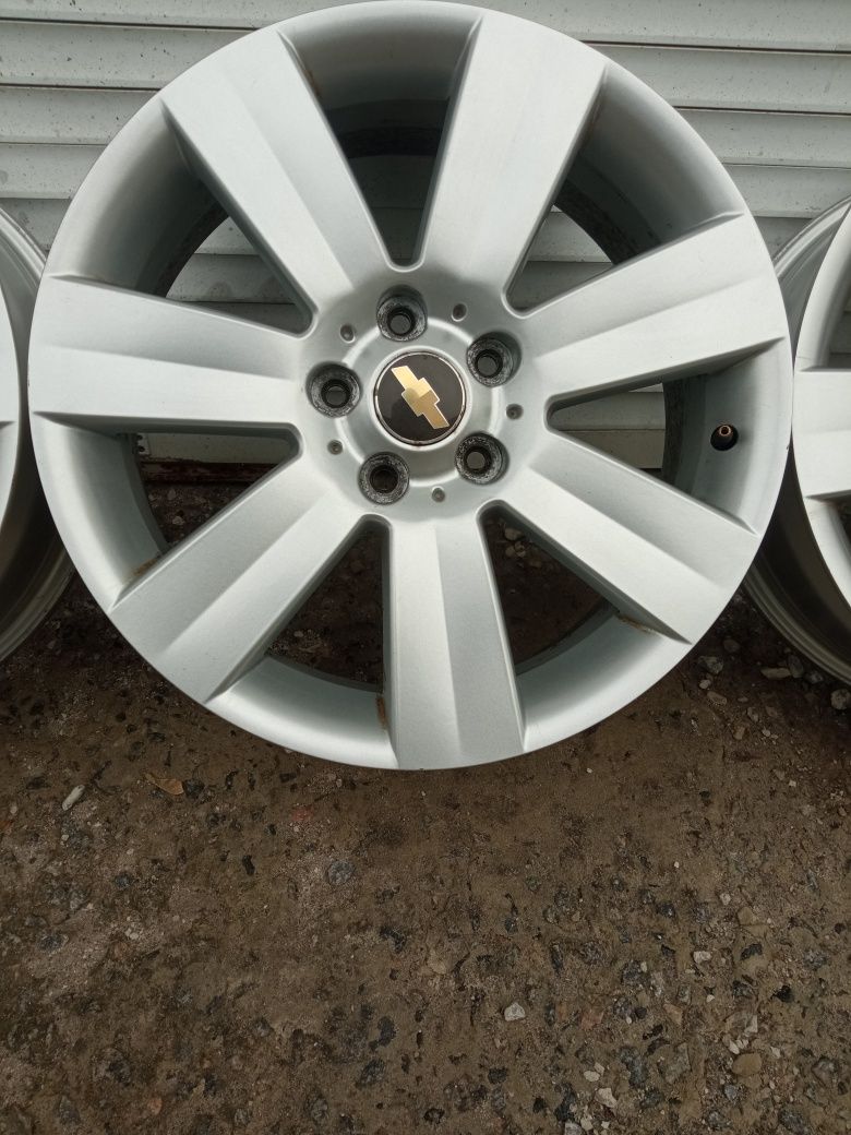 5*115  R18  Shevrolet Captiva оригинал в отличном состоянии