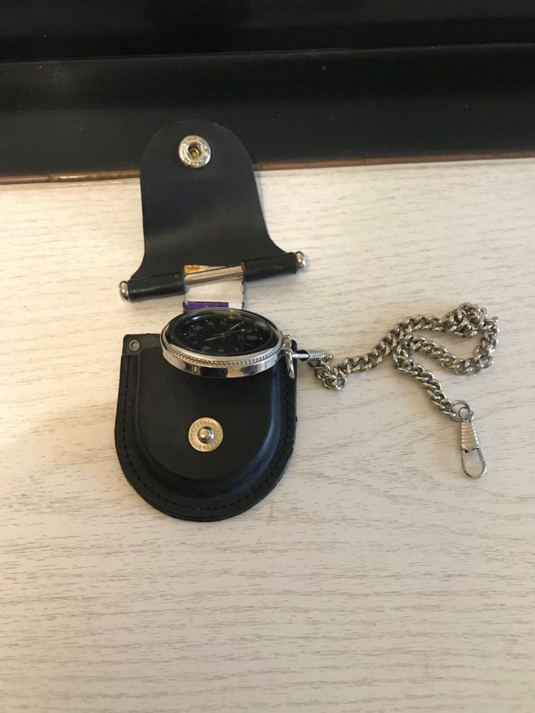 Карманные часы Swiss Army