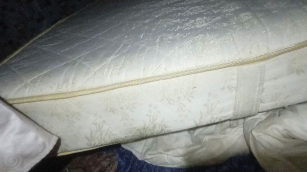 Продам Двуспальний матрас