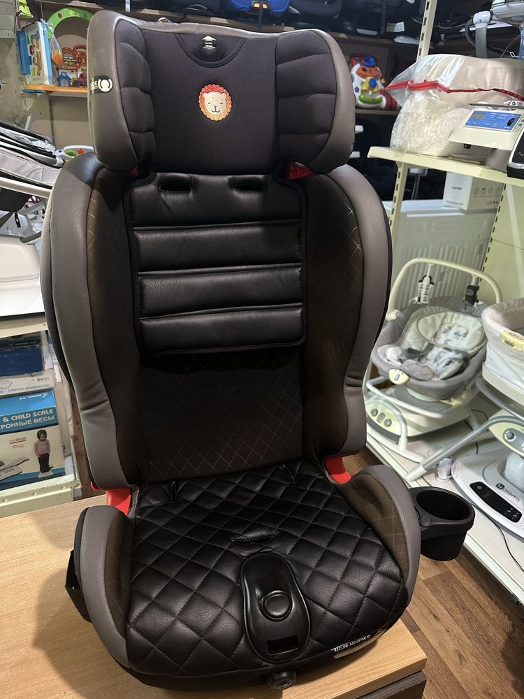 Автокресло Lionelo Adriaan Isofix 9-36 кг