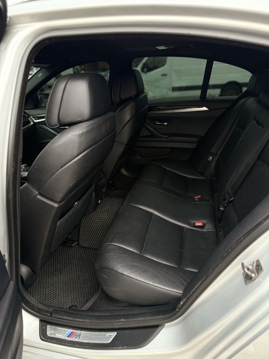 Продам БМВ Ф10, орігінальний м-пакет