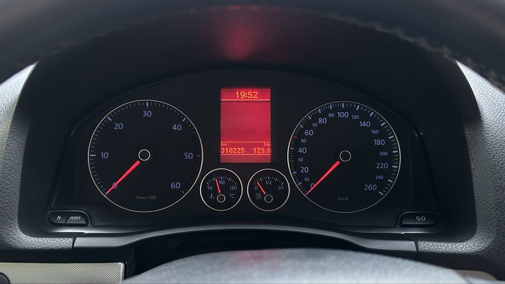 Volkswagen Golf 5 1.9 TDI BlueMotion 2009 рік