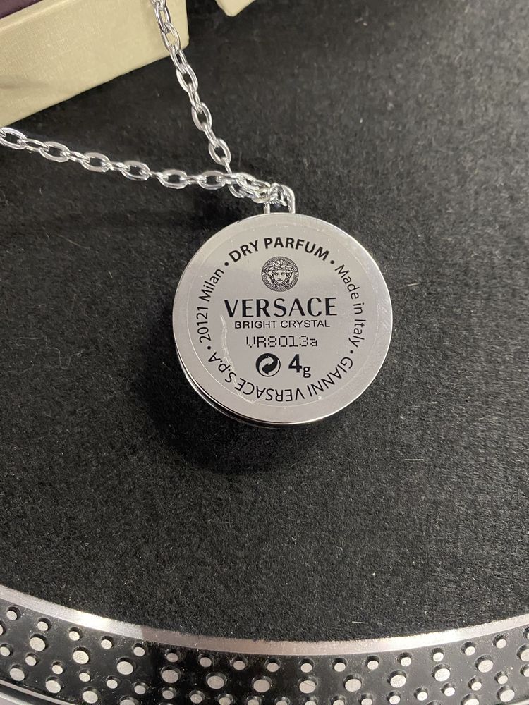 Сухі парфуми Versace Chanel